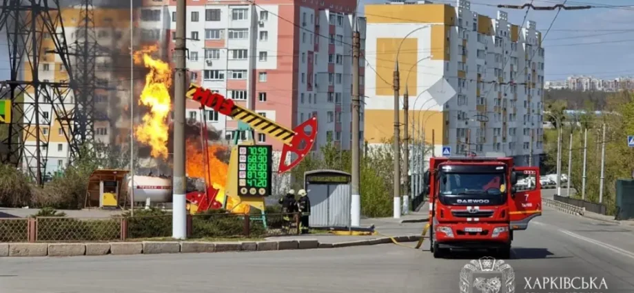 russian-drones-strike-kharkiv-for-second-consecutive-day,-damaging-four-gas-stations-and-an-apartment-block