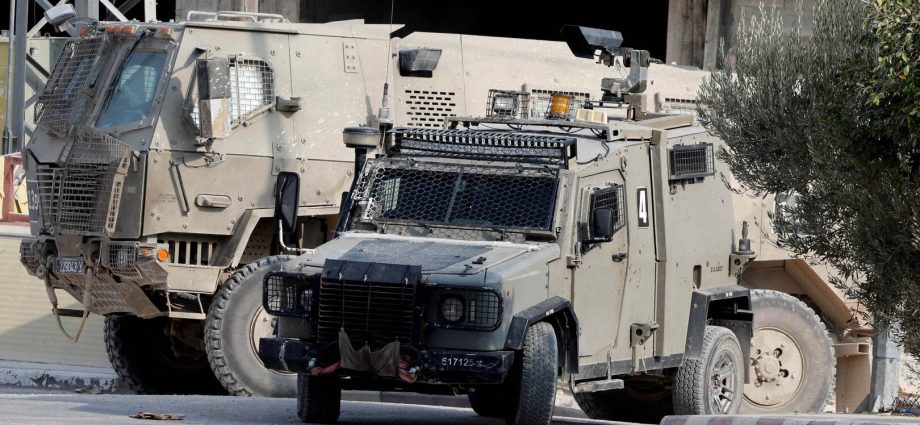 israeli-forces-kill-palestinian-man-in-raid-on-nablus-in-occupied-west-ban