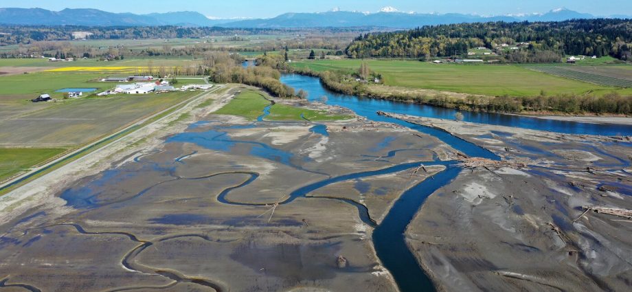 why-this-tribe-is-buying-up-hundreds-of-acres-of-farmland-—-and-flooding-it