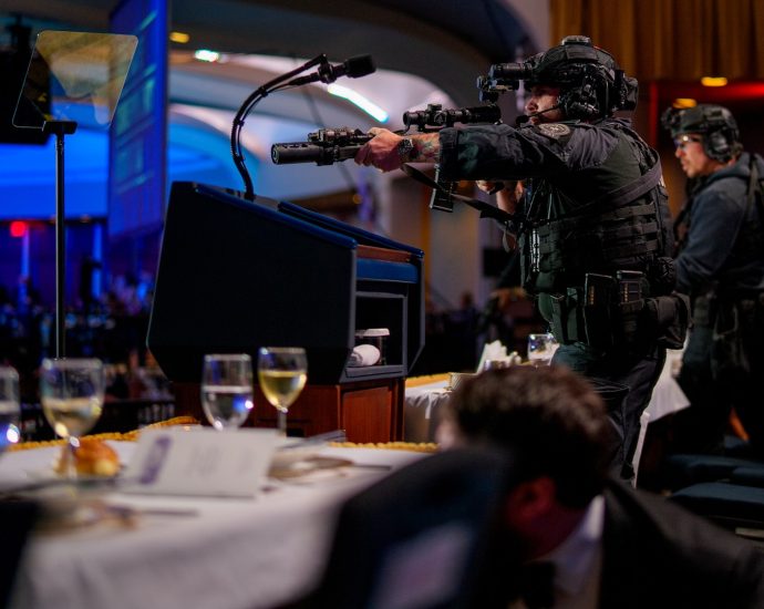 pirro-says-there’s-evidence-whcd-shooting-suspect-shot-at-secret-service-agent