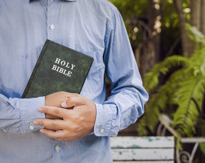 young-men’s-religious-revival-is-a-myth