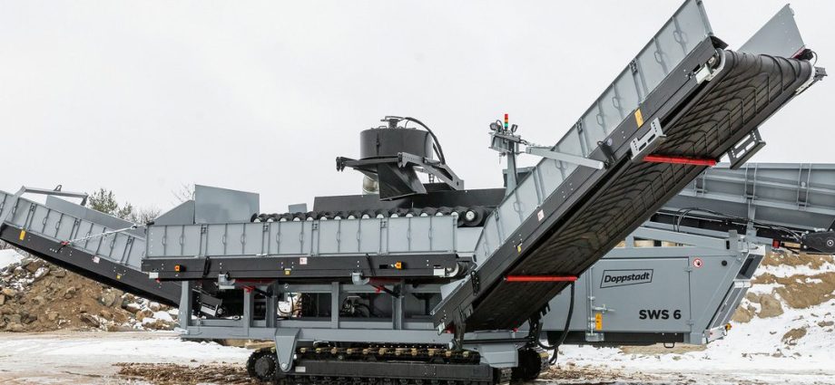 caterpillar’s-battery-electric-power-unit-makes-its-debut-in-doppstadt’s-spiral-shaft-separator