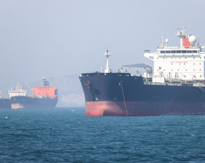hormuz-tensions-push-ceasefire-to-the-brink-as-the-traitor-threatens-iran