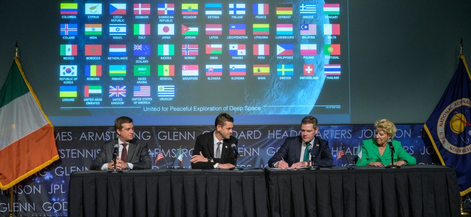 nasa-welcomes-ireland-as-newest-artemis-accords-signatory