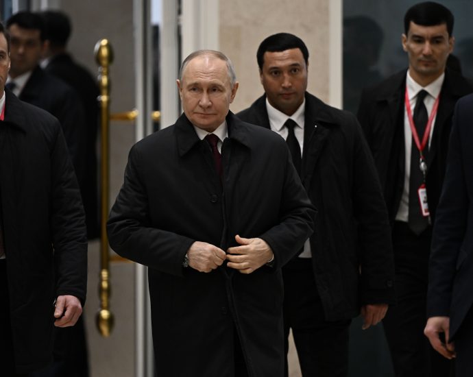 putin-tightens-security-amid-coup-fears-inside-kremlin:-report