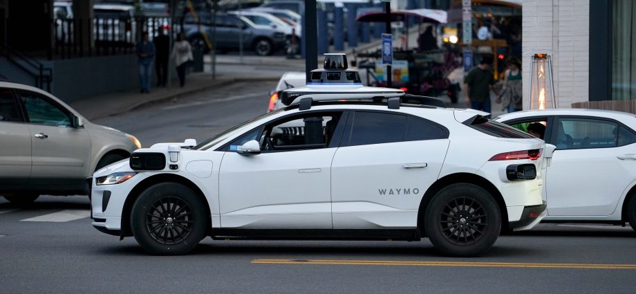 no-driver,-no-ticket?-no-more-forgiveness-for-traffic-violations-by-autonomous-cars-in-california