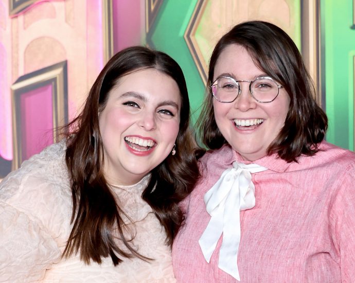 beanie-feldstein-is-pregnant-with-first-child,-shares-sweet-announcement-with-wife-bonnie-chance-roberts