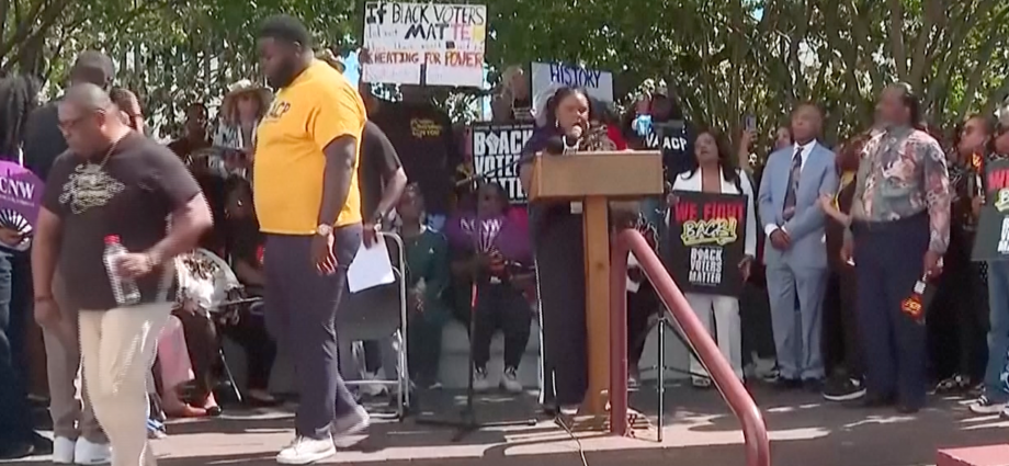 alabama-lawmakers-adjourn-after-protests-over-redistricting
