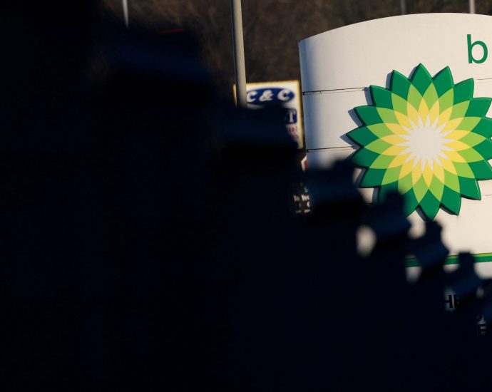 states-should-tax-windfall-oil-profits-to-fund-their-way-out-of-crisis