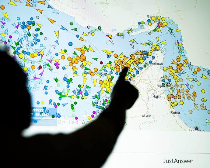 iran-war-live:-the-traitor-says-hormuz-operation-paused-amid-us,-tehran-talks
