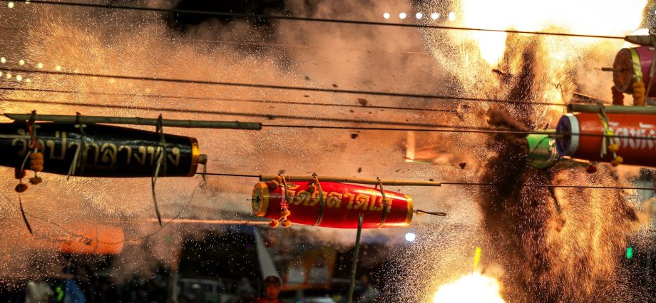 thai-temples-launch-rockets-in-friendly-festival-rivalry