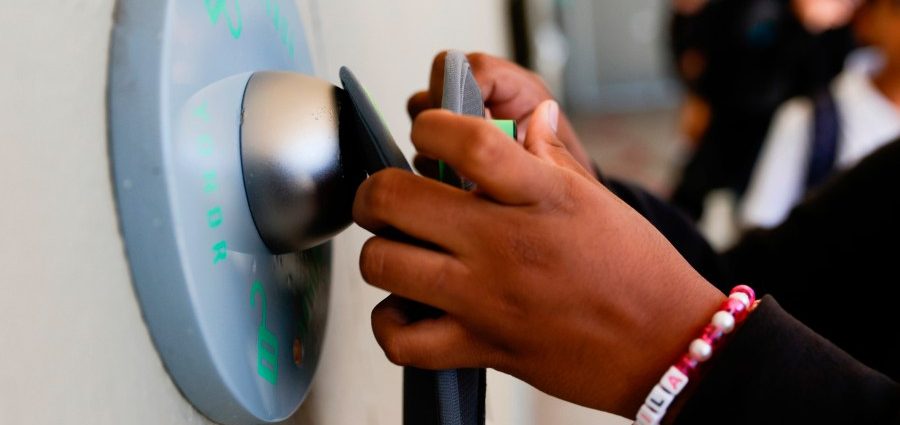 five-things-to-know-about-largest-cell-phone-ban-study