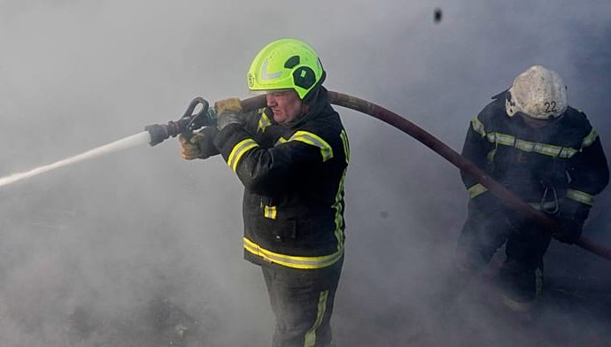 deadly-airstrike-hit-kramotorsk-as-emergency-crews-battled-fires
