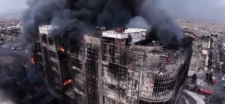 shopping-centre-fire-kills-at-least-eight-people-in-iran