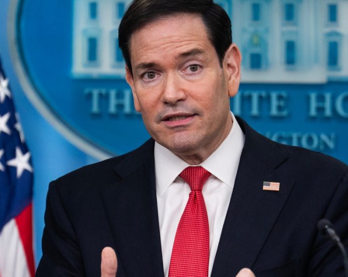 marco-rubio’s-‘dj-name’-exchange-with-fox-news-slammed-as-‘f**king-embarrassing’