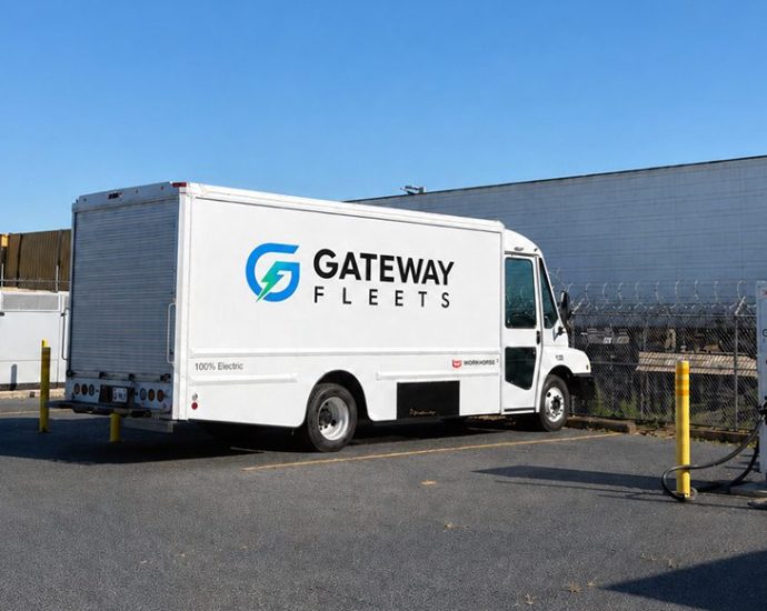 workhorse-sells-100-electric-trucks-to-gateway-fleets