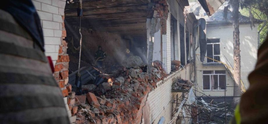 russia-wanted-a-9-may-ceasefire-kyiv-announced-one-starting-earlier.-russia-killed-a-woman-in-a-kindergarten,-and-hit-1,820-times