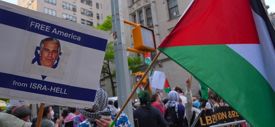 pro-palestine-group-protests-outside-israeli-real-estate-event-in-new-york