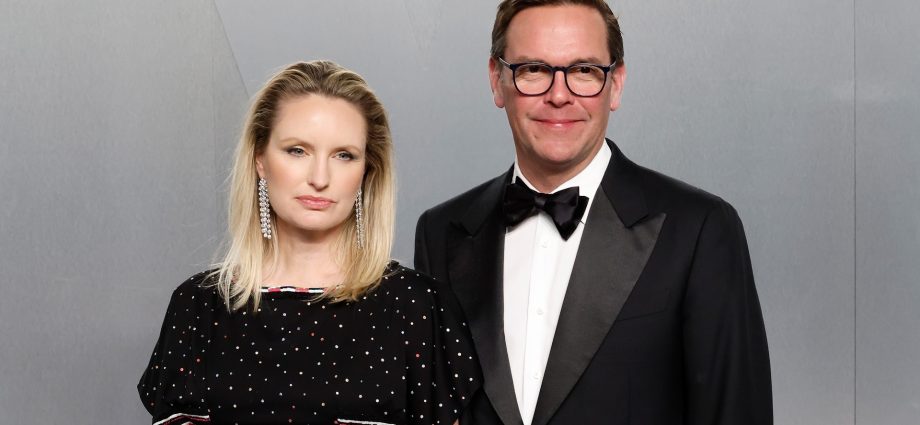 a-member-of-the-traditionally-conservative-murdoch-family-looks-to-step-into-progressive-media