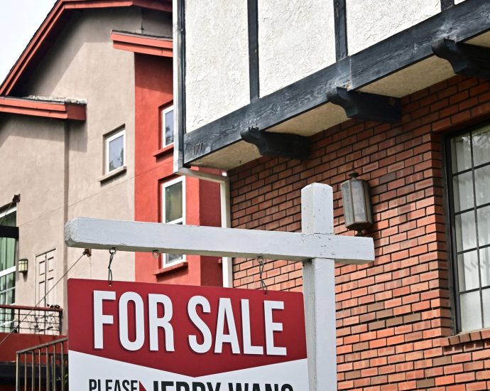 home-prices-rose-in-most-metro-areas,-but-the-market-remains-sluggish,-report-finds