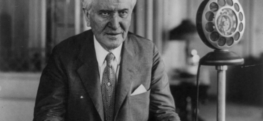 la-follette’s-struggle-to-oppose-world-war-i