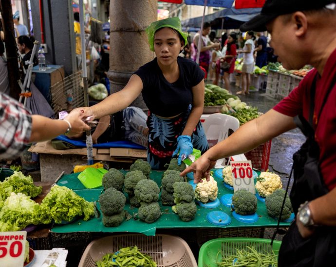 rising-fuel-costs-overshadowing-agenda-for-asean-summit-in-the-philippines