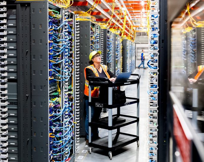 officials-issue-their-highest-alert-yet-on-data-centers’-electricity-demand