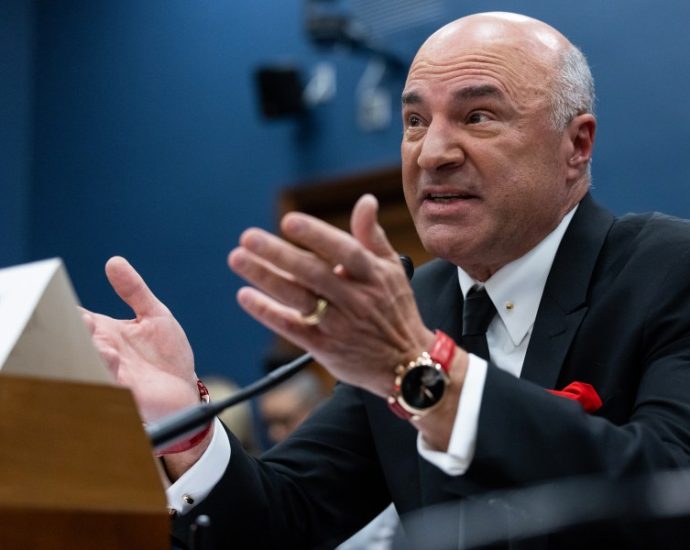 kevin-o’leary-pushes-back-against-protesters-of-utah-data-center