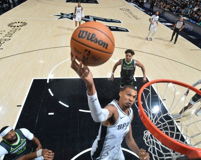 wembanyama-and-spurs-rebound-to-level-against-timberwolves-in-nba-playoffs