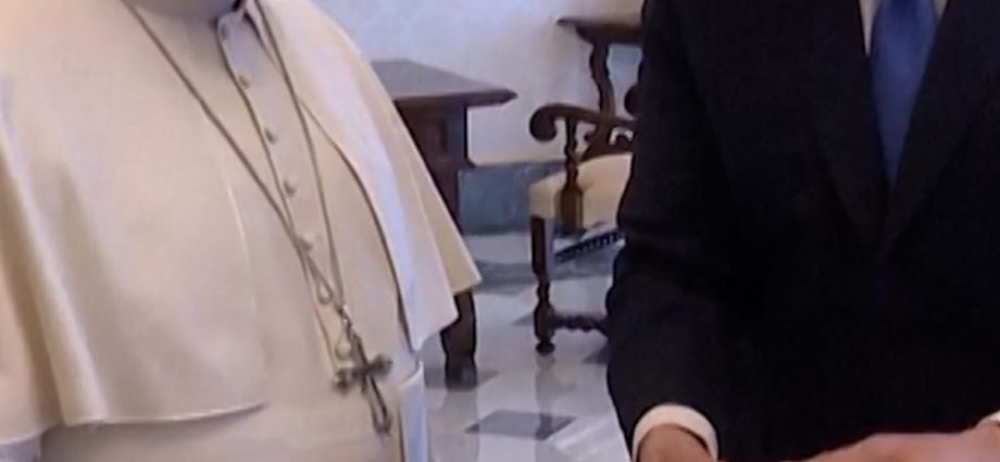 pope-leo-meets-secretary-of-state-rubio-at-the-vatican