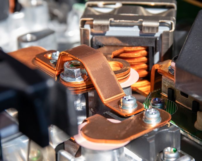 three-midwest-manufacturers-form-dielectric-manufacturing-group,-targeting-ev-busbar-and-components-market