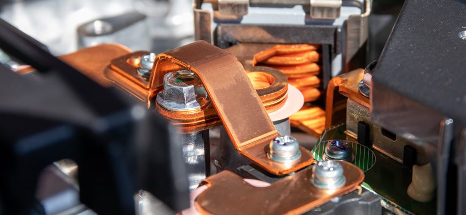 three-midwest-manufacturers-form-dielectric-manufacturing-group,-targeting-ev-busbar-and-components-market