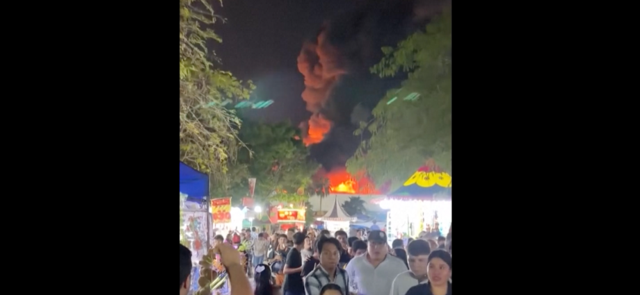 huge-fire-at-mexican-fair-kills-five-people