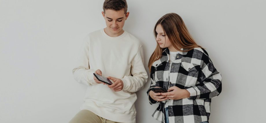 glaad-report-reveals-record-lows-in-lgbtq-safety-across-major-social-platforms