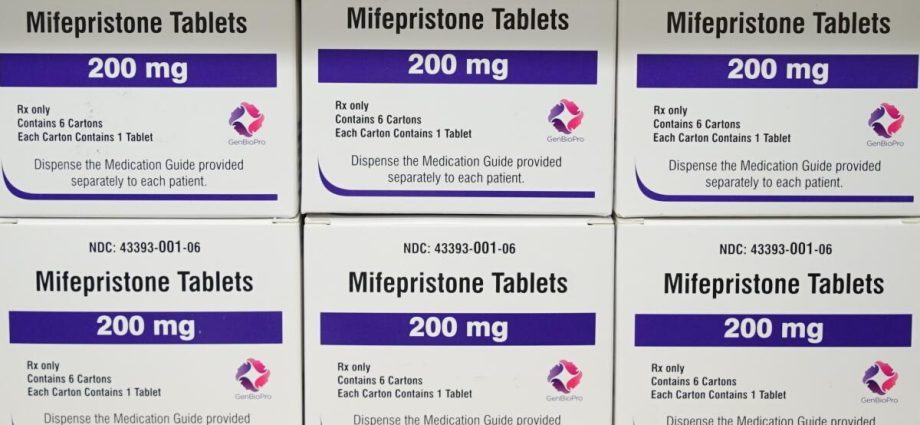 louisiana-urges-supreme-court-to-block-abortion-pills-sent-by-mail