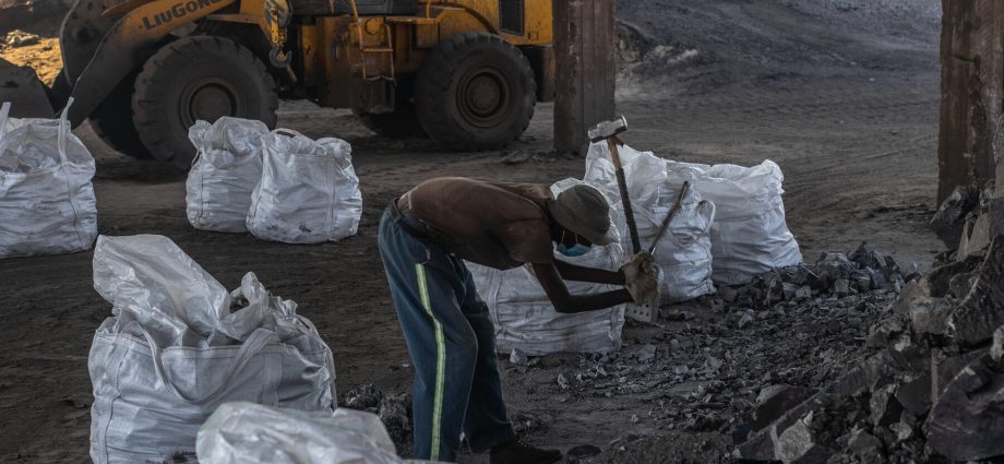 U.S. and Zambia Feud: The Traitor Health Aid Deal Stalls Over Critical Minerals