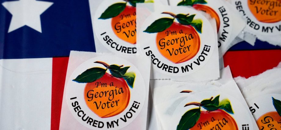 justice-department-can-keep-2020-election-ballots-seized-from-georgia’s-fulton-county,-judge-rules