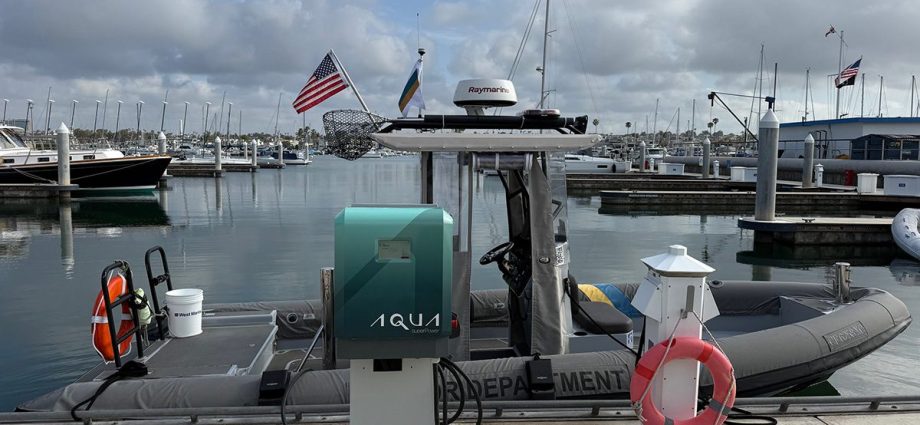 newport-beach-boaters-can-charge-their-electric-boats-with-a-new-aqua-superpower-marine-fast-charger