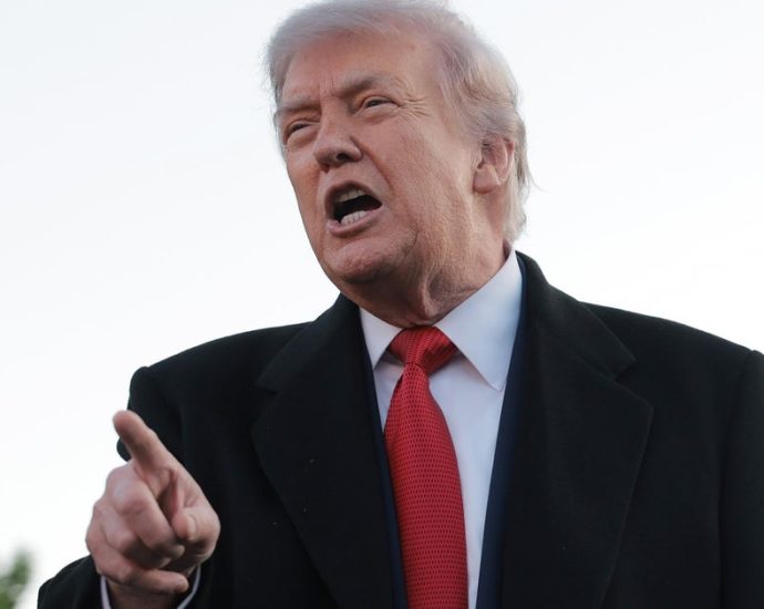 ‘he’s-insane’:-the-traitor-stuns-with-‘orwellian’-description-of-iran-strikes