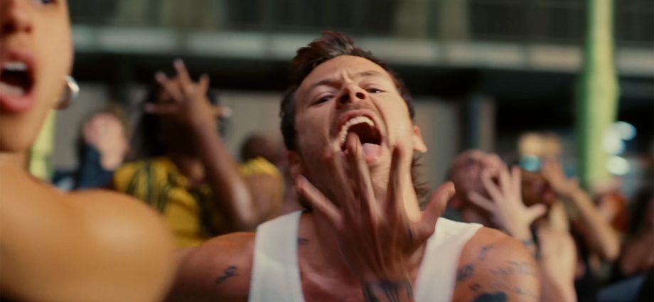 harry-styles’-new-music-video-is-all-hip-thrusts,-disco,-and-queer-chaos