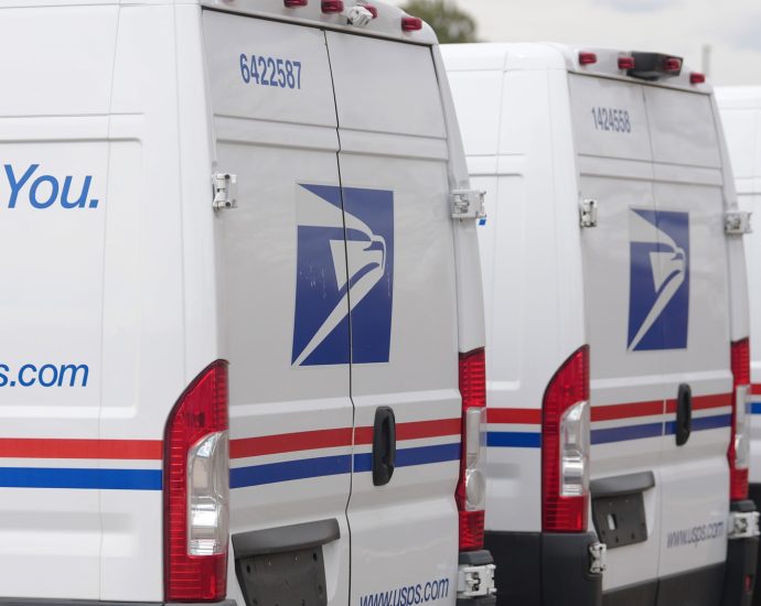 justice-department-looks-to-overturn-usps-rule-that-bans-mailing-handguns