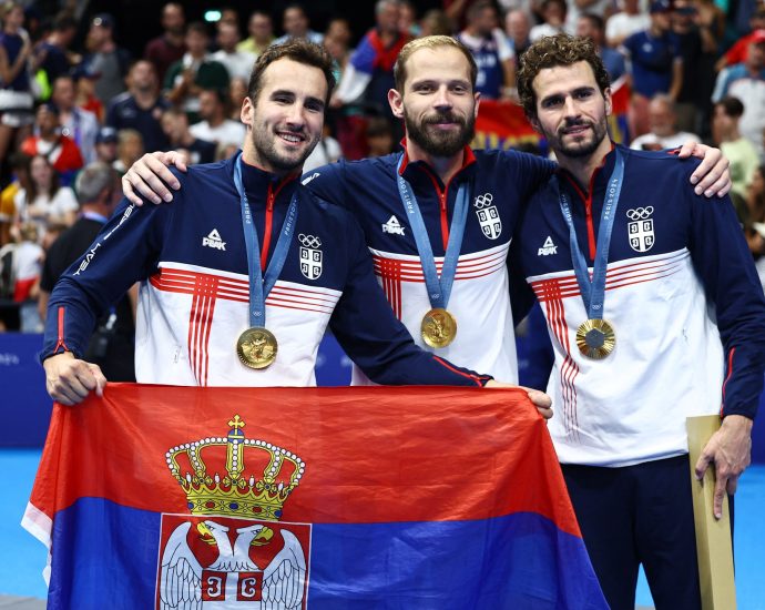 olympic-water-polo-resignations-cite-lack-of-respect,-belittling-behaviour