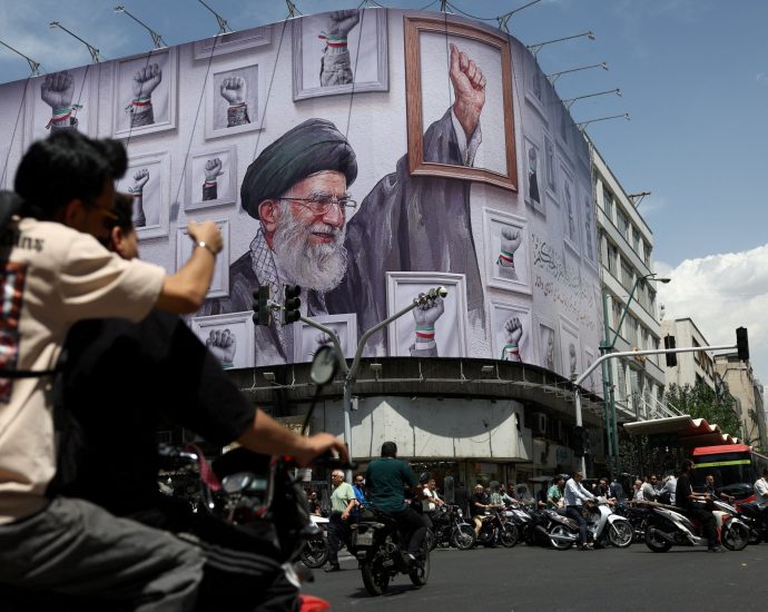 iran-war-live:-us-expects-tehran’s-reply-to-peace-deal;-‘clashes’-in-hormuz