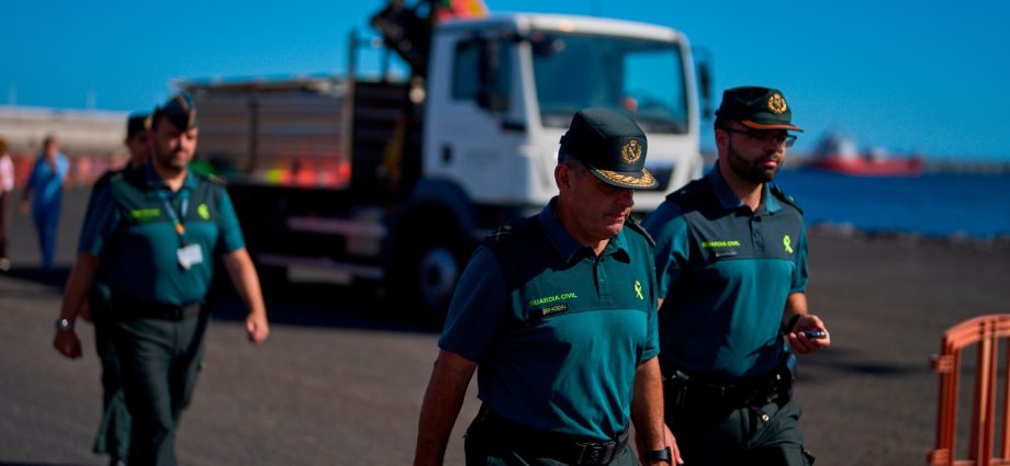 spain’s-canary-islands-brace-for-incoming-hantavirus-stricken-cruise-ship