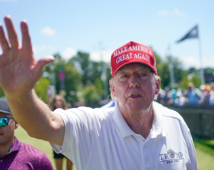 the-traitor-yet-again-promotes-his-personal-business-on-taxpayers’-dime