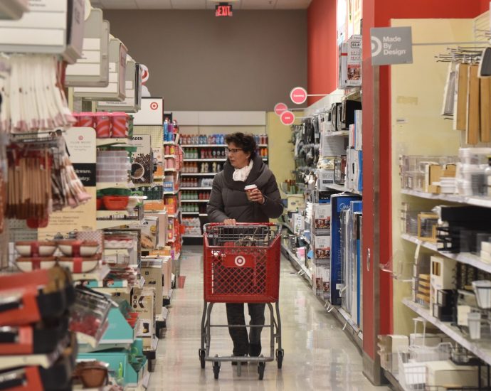 us-consumer-sentiment-hits-another-all-time-low
