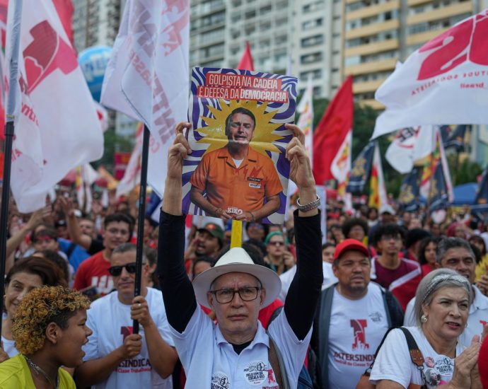 brazil-judge-bars-law-that-could-reduce-bolsonaro’s-27-year-prison-sentence