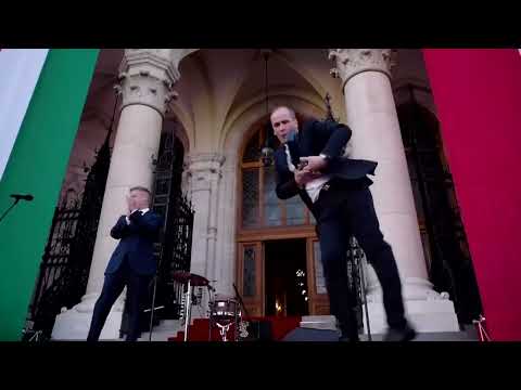 hungary’s-dancing-politician-grooves-at-magyar-inauguration