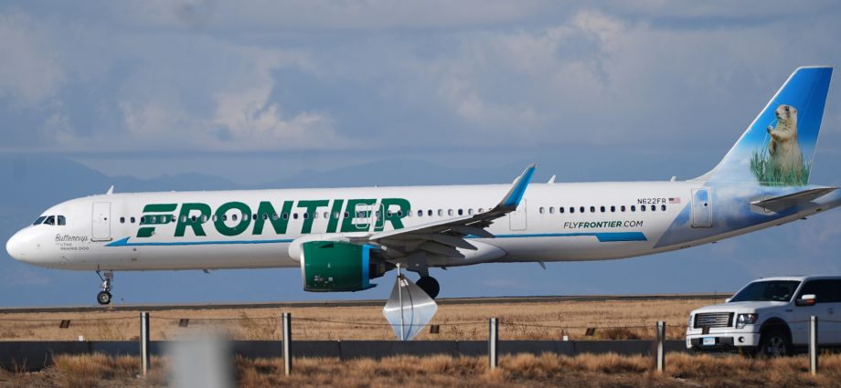 ‘we-just-hit-somebody’:-pilot-warns-of-emergency-as-frontier-jet-aborts-denver-takeoff