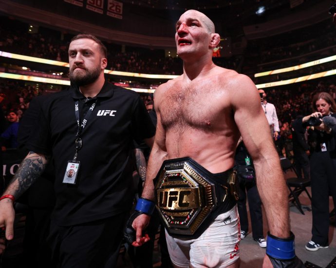 strickland-vs-chimaev-–-ufc-328:-strickland-downs-chimaev-on-split-decision